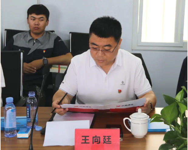 35565f02-57b2-436a-b292-90f766e4d61e